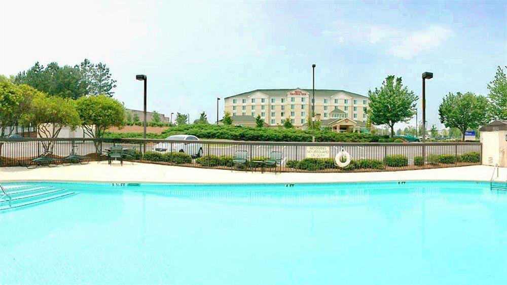 Hampton Inn Atlanta-Town Center/קנסואו מראה חיצוני תמונה